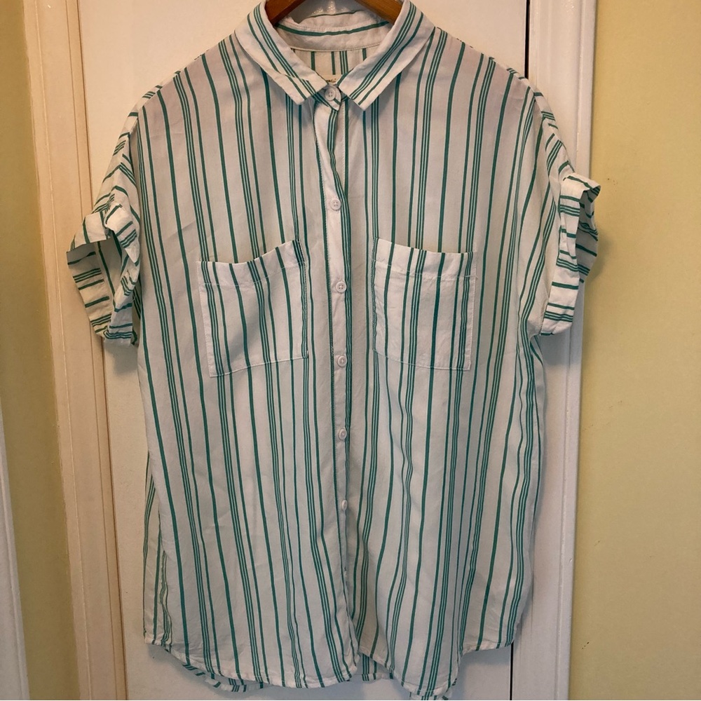 Beachlunchlounge Button up Top